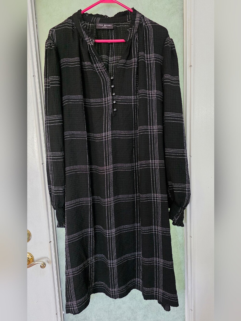 Dress, Knee Length, Long Sleeves 22/24
